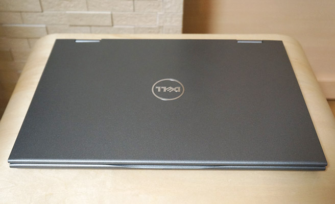 「Inspiron 13 5000 2 in 1」のボディ